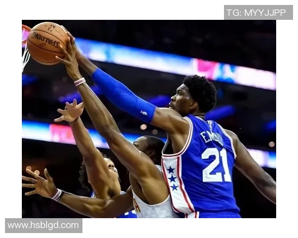 文班亚马场均20分10篮板3盖帽表现抢眼新秀奖项稳操胜券