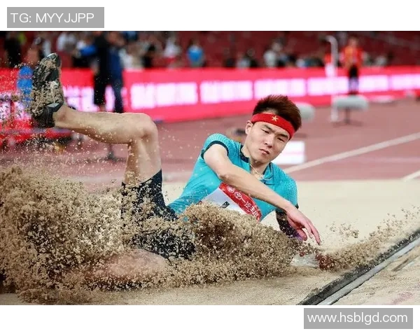 达尼洛的足球之路：从青涩少年到世界舞台的闪耀明星