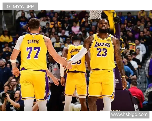 马刺与湖人激战正酣18场对决回顾与精彩瞬间分析 马刺与湖人激战正酣18场对决回顾与精彩瞬间分析