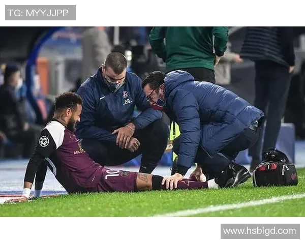 内马尔赛季再度受伤巴黎欧冠前景堪忧球队士气受挫